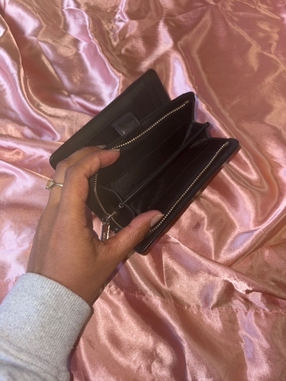Kate Spade Wallet - Picture 6 of 6